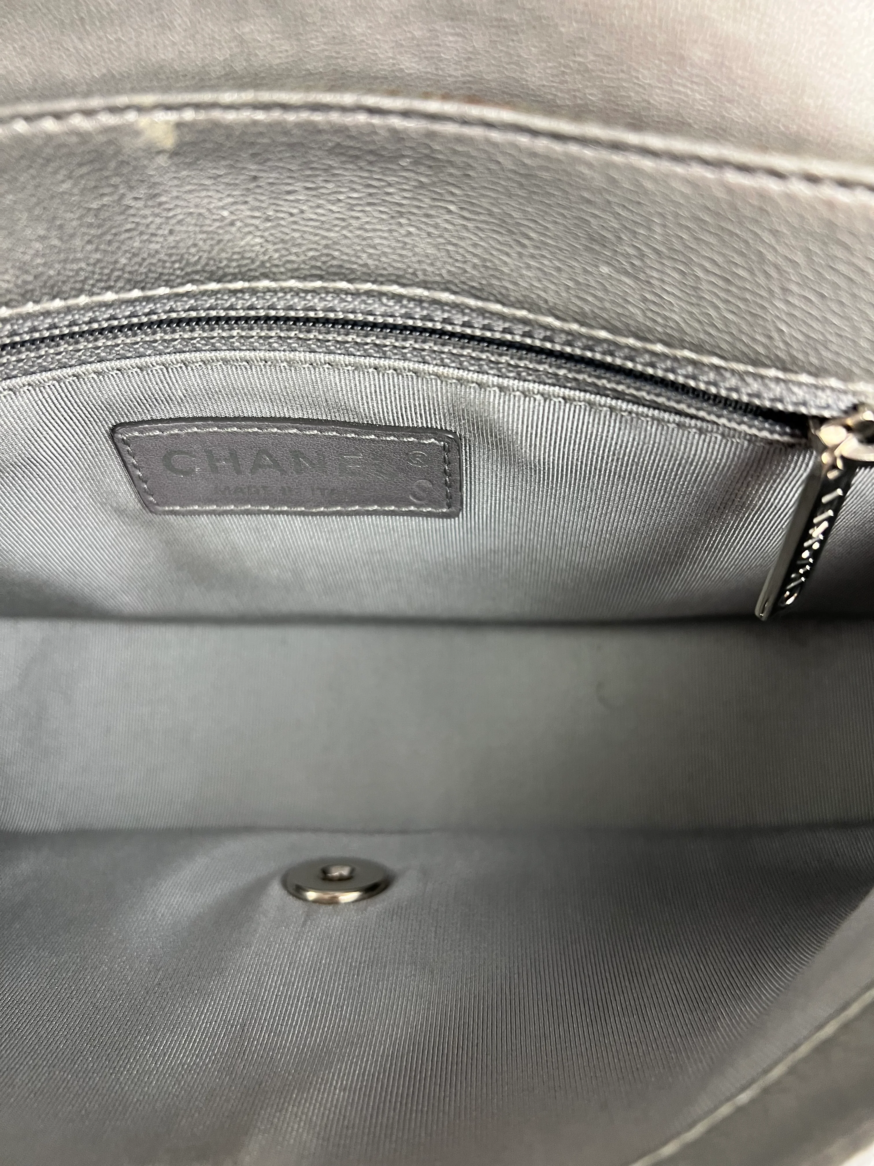 Chanel 2017 Mademoiselle Silver Chevron Single Flap - Image 19
