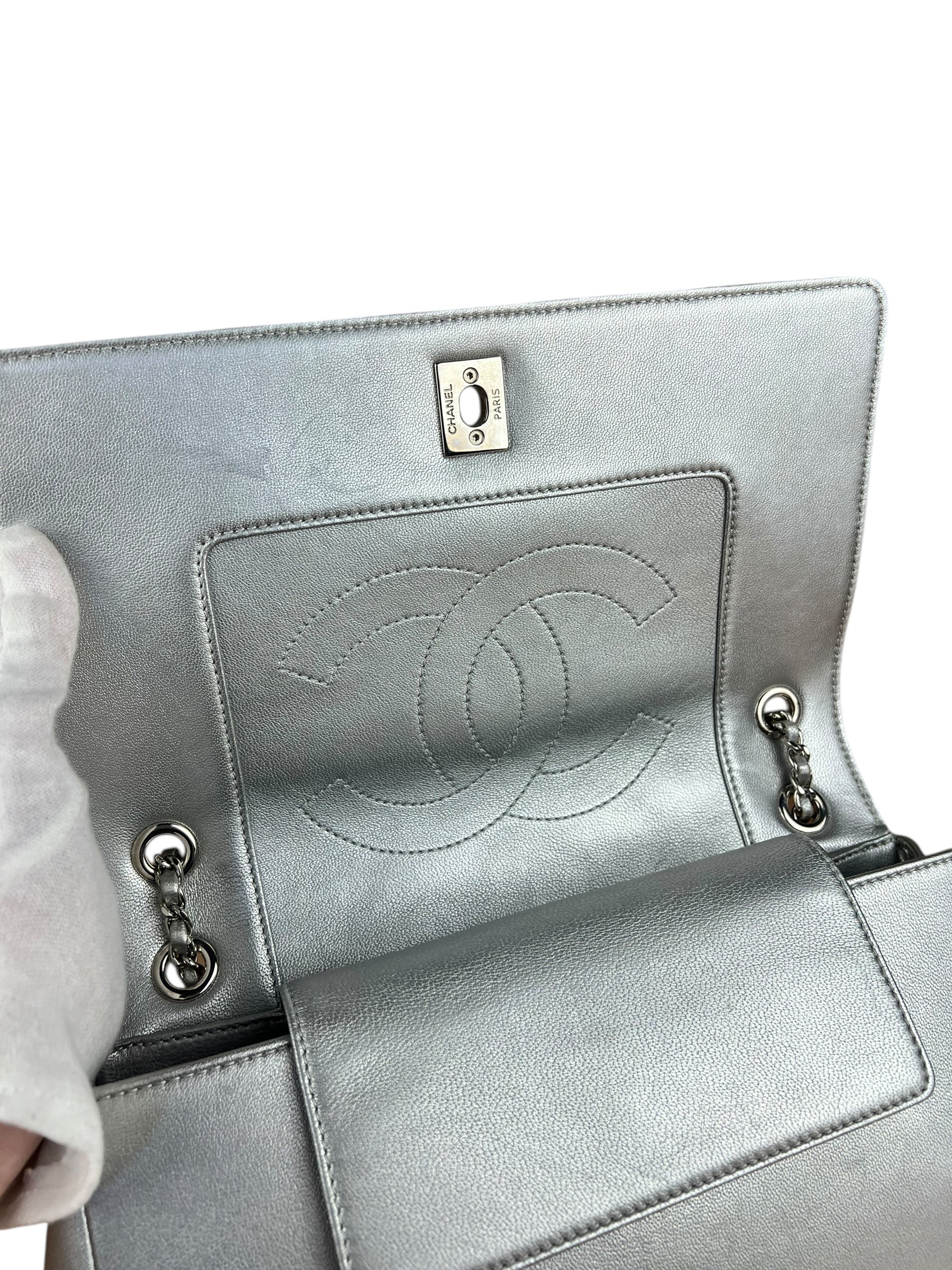Chanel 2017 Mademoiselle Silver Chevron Single Flap - Image 6