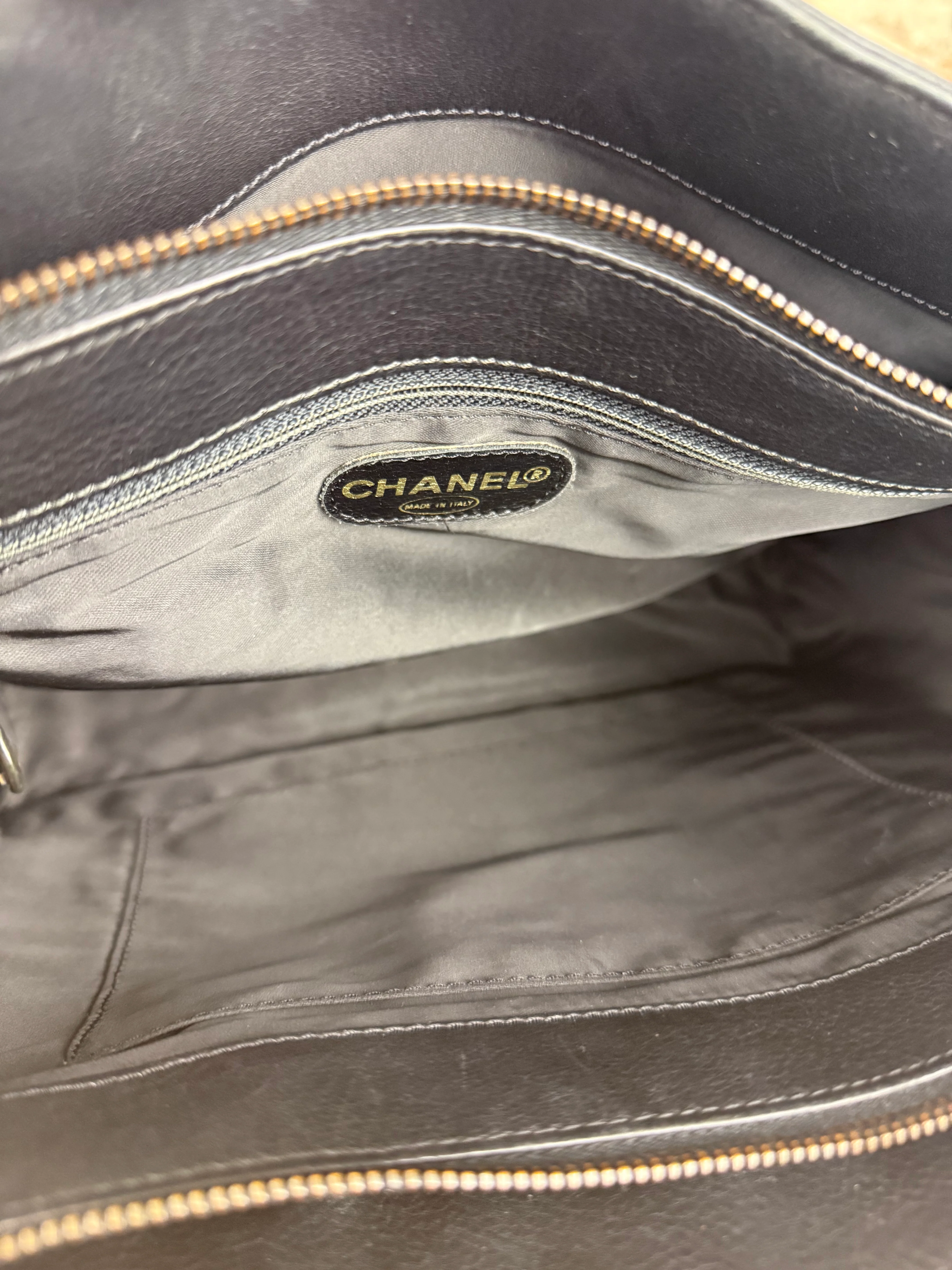 Chanel Black Leather Front Pocket Chain Tote 1998 - Image 21