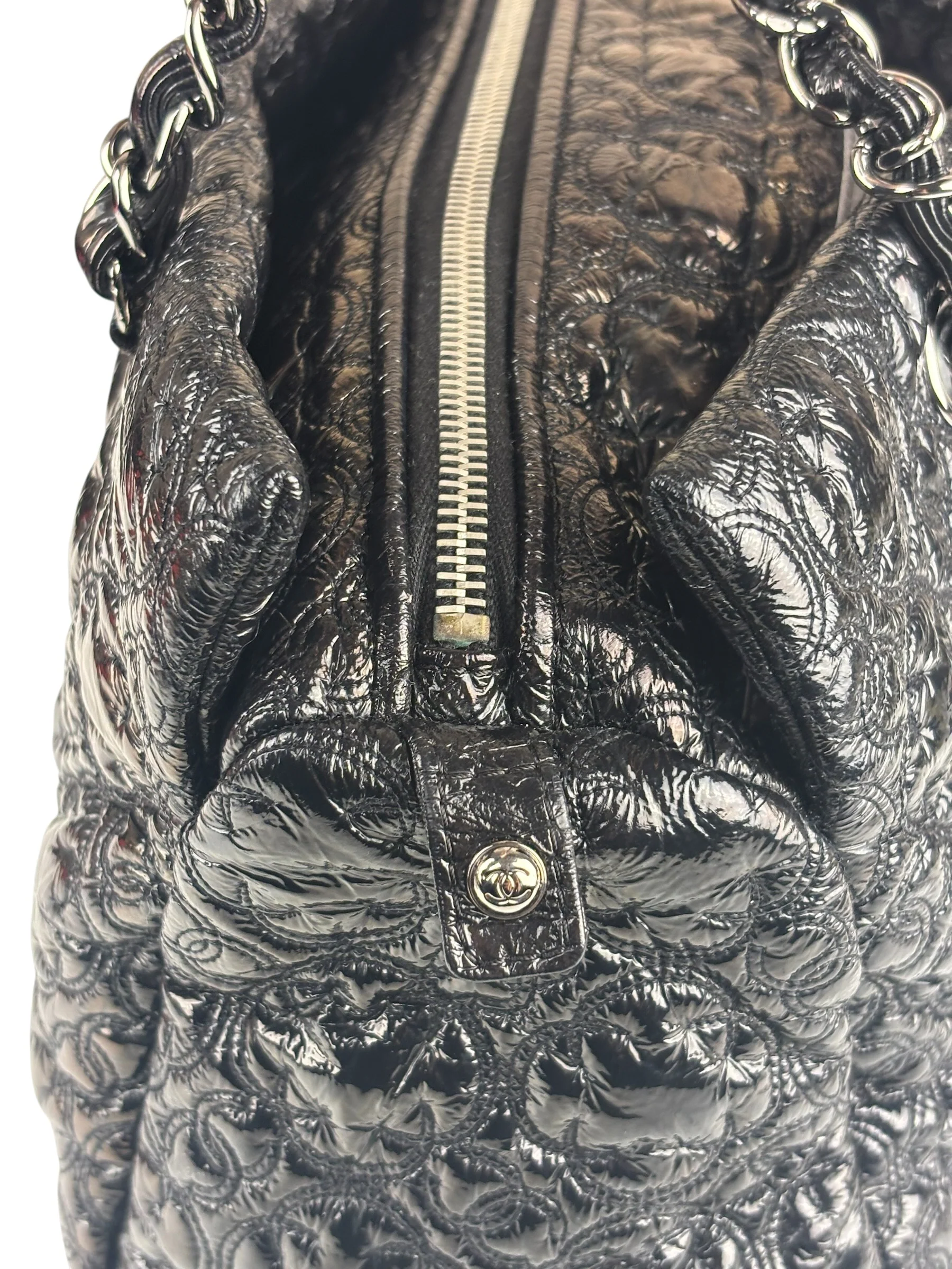 Chanel Black Leather Rock In Moscow Patent Chain Tote Bag 2008 - Image 10