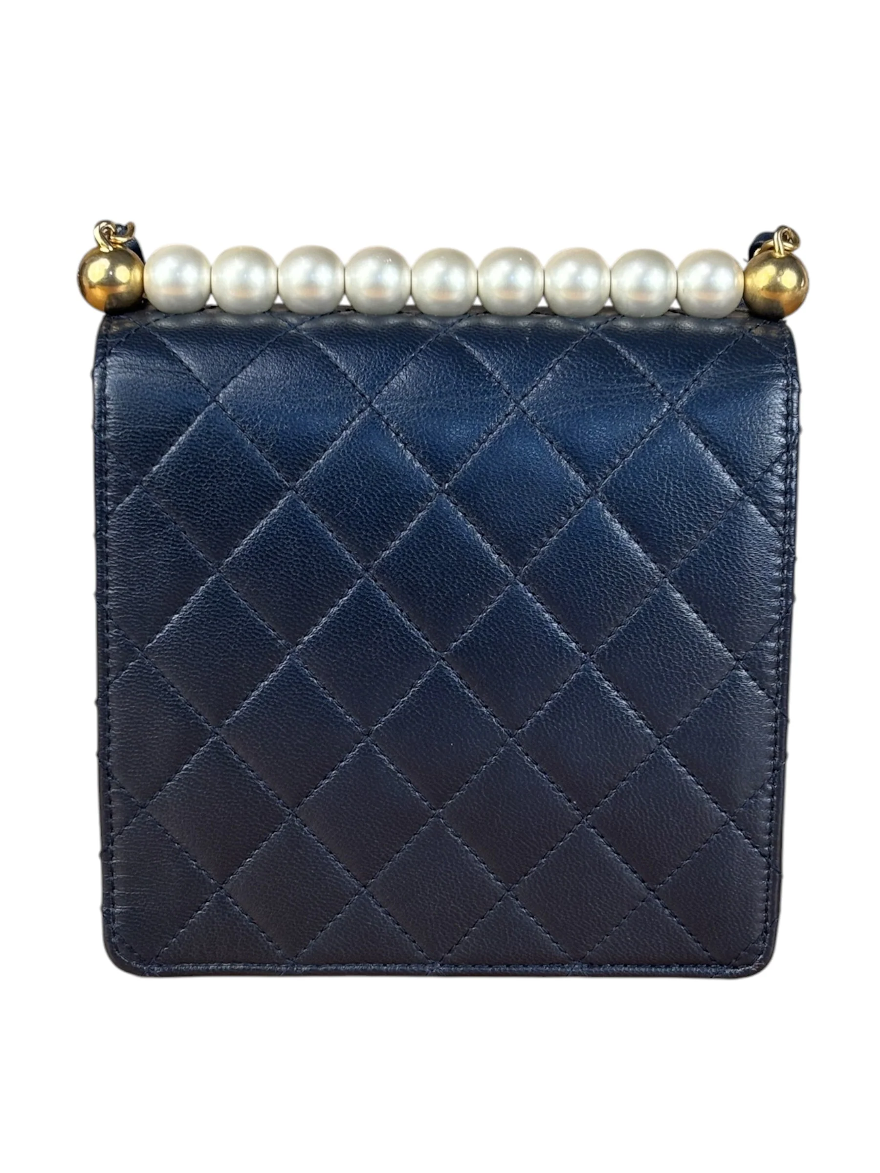 Chanel Chic Pearl Flap Shoulder/Crossbody Bag - Image 2