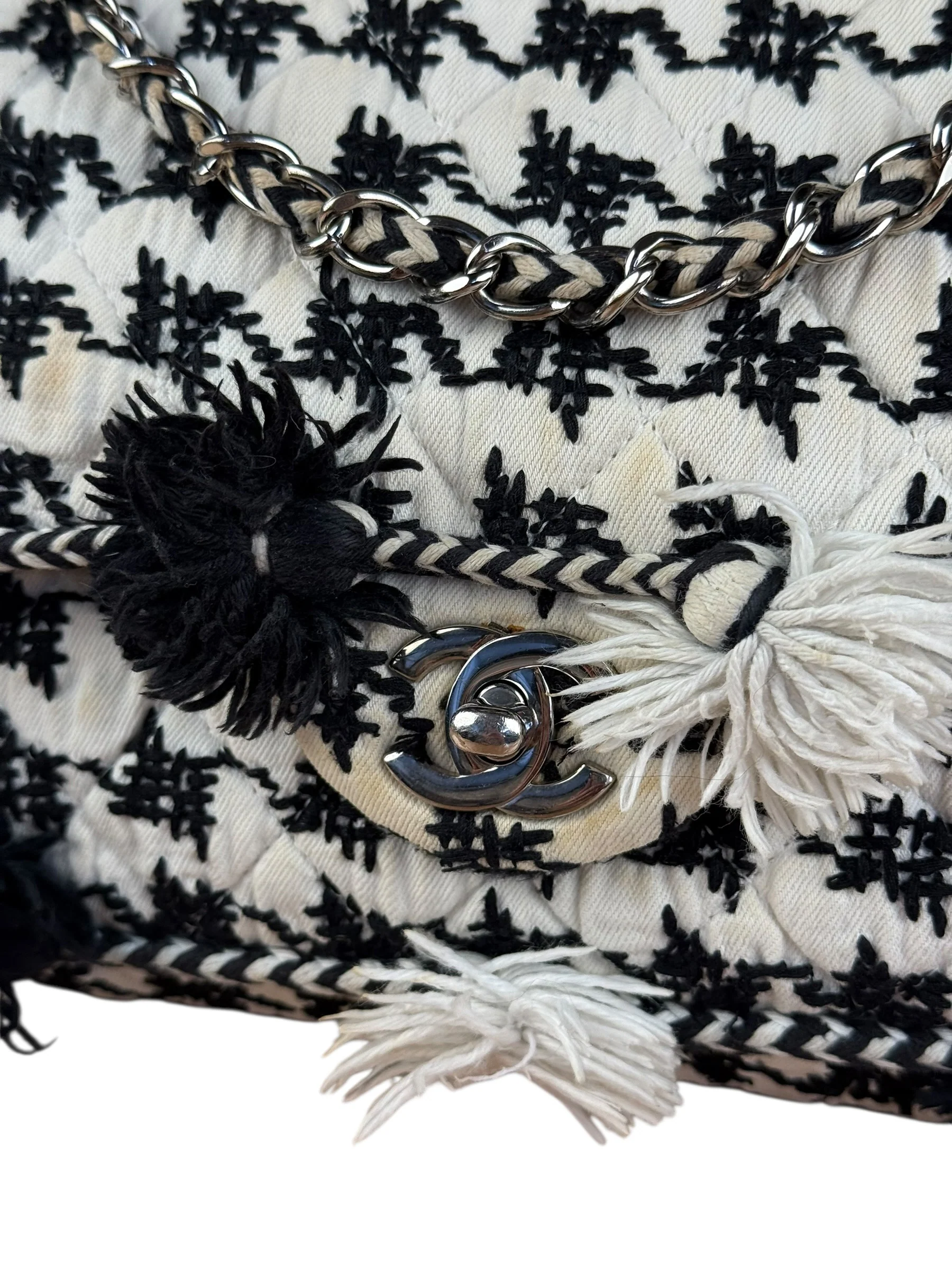 Chanel Tweed Woven Medium Classic Double Flap Bag 2014 - Image 3