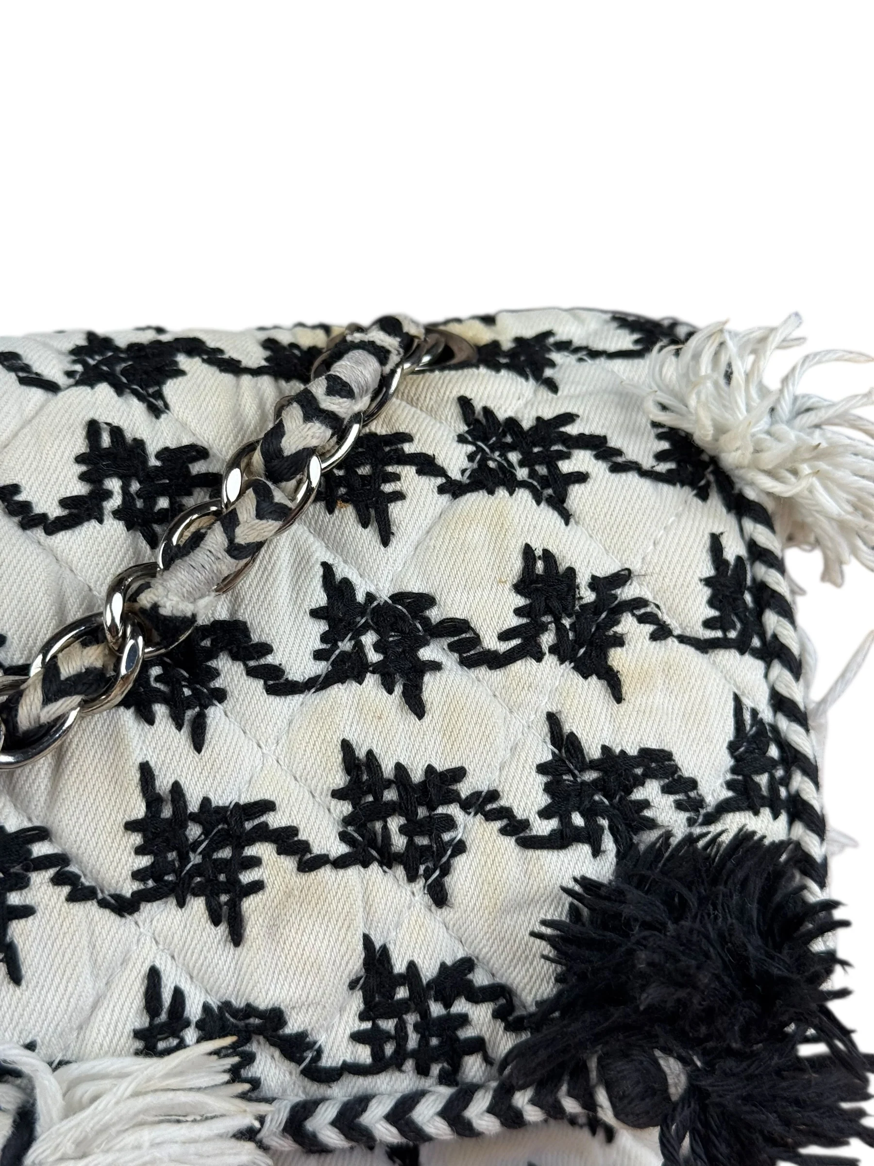 Chanel Tweed Woven Medium Classic Double Flap Bag 2014 - Image 4