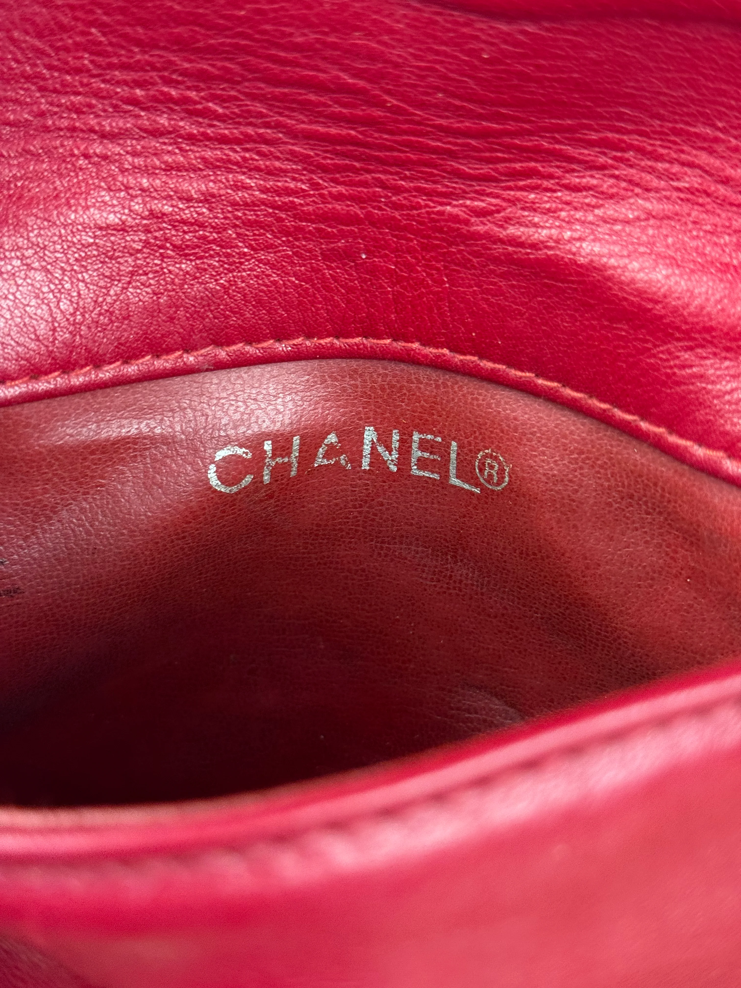 Chanel Vintage Red CC Leather Chain Belt Bag 90s - Image 17