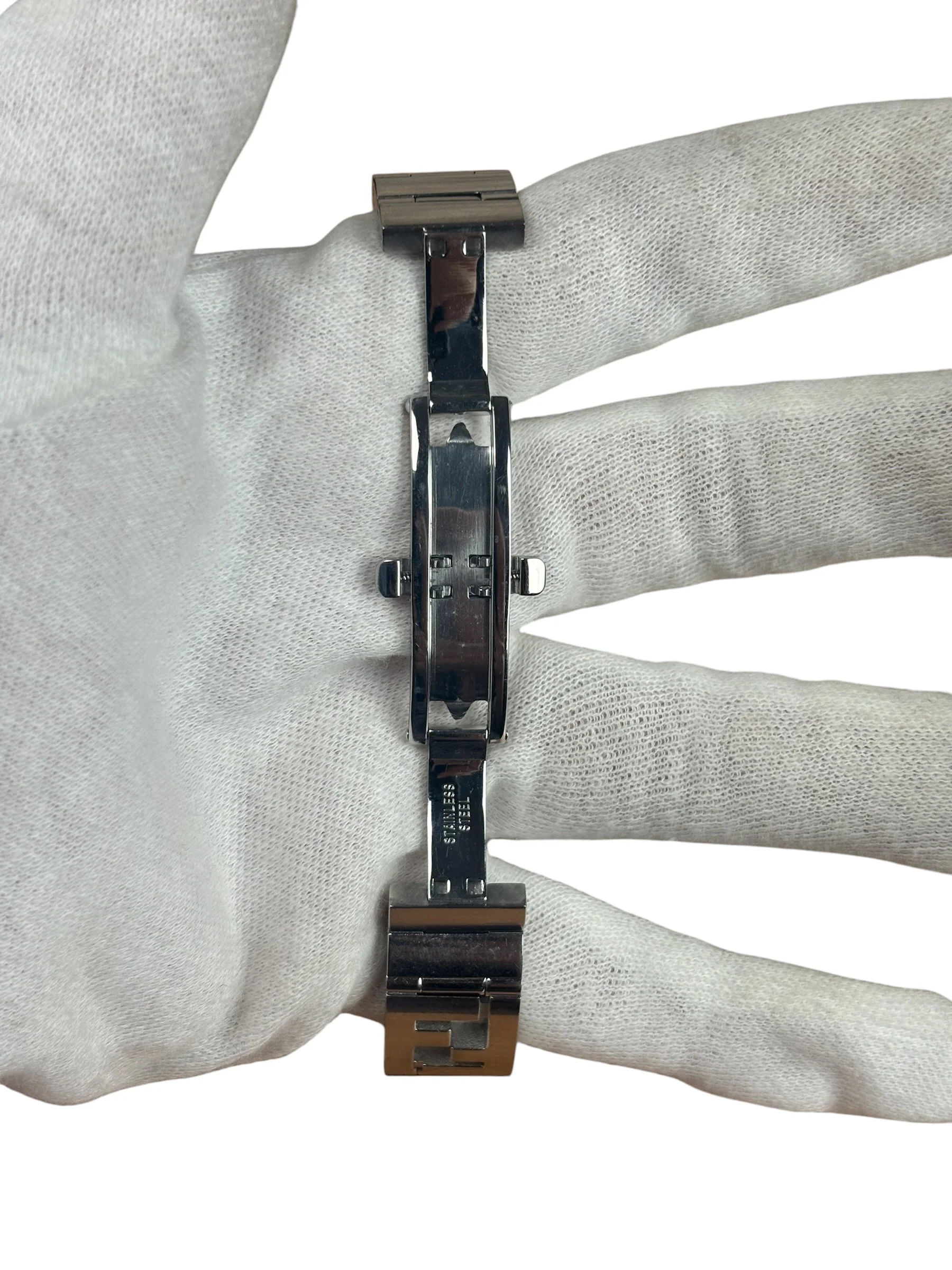 Fendi 6000L Mother Of Pearl Roman Numeral Dial - Image 4