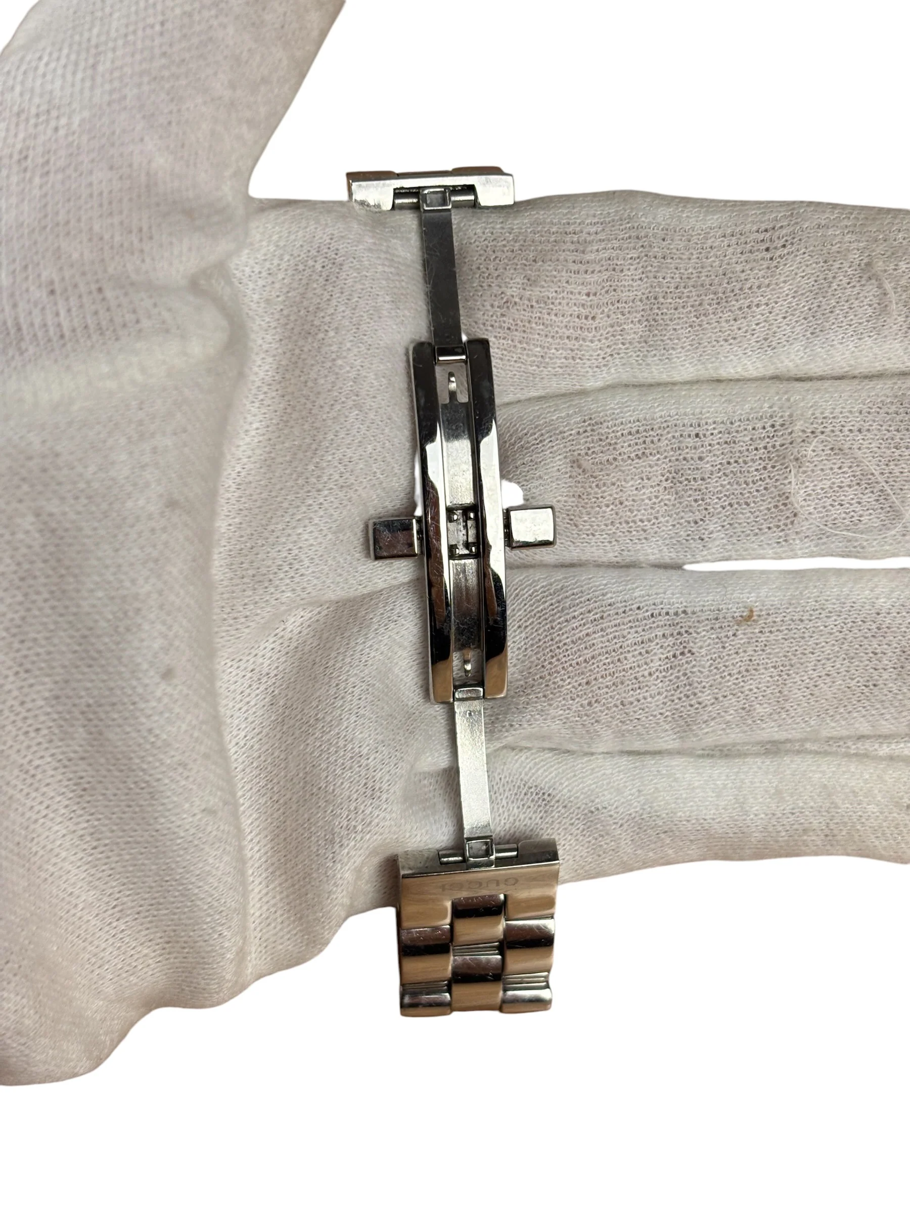 Gucci 2305L Black Dial Stainless Chain Band - Image 3