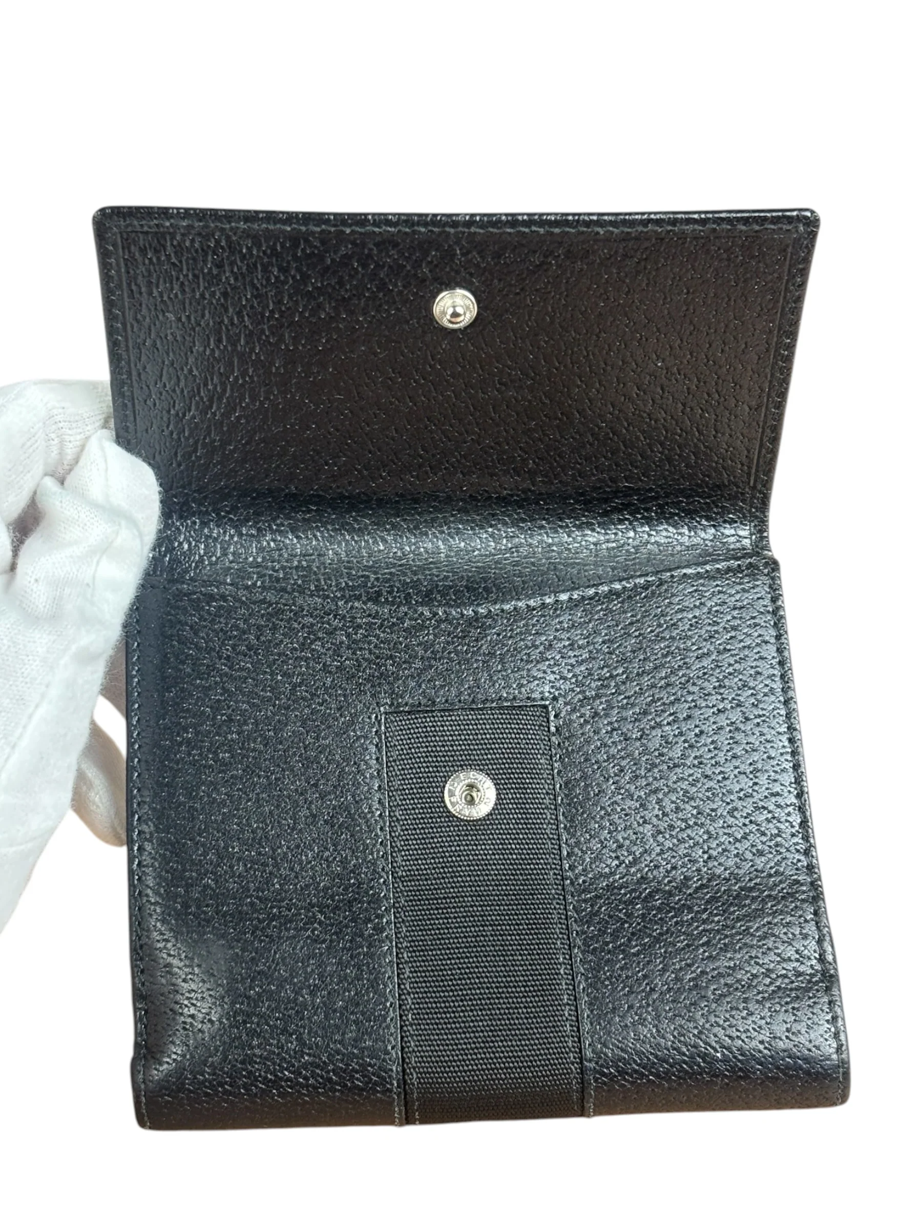 Gucci Vintage Black Leather Bi-Fold Wallet - Image 7