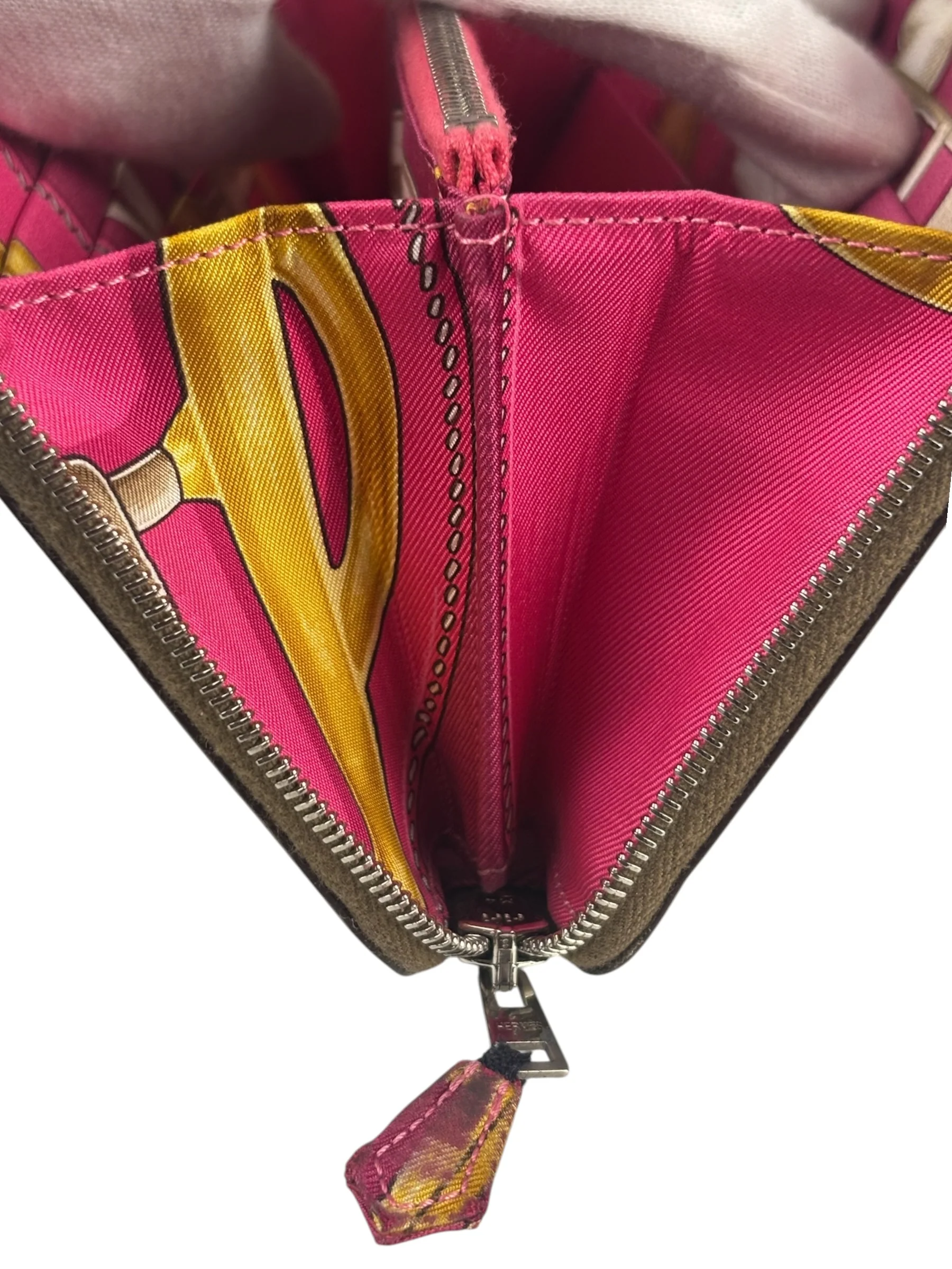 Hermes Taupe Epsom Leather Silk'In Long Wallet 2009 - Image 6